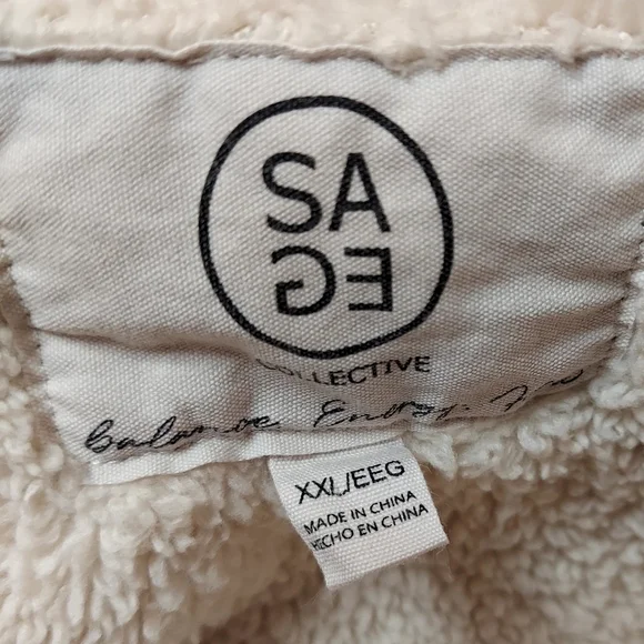 Sage Collective Woman's Shacket Size XXL - Picture 3 of 6